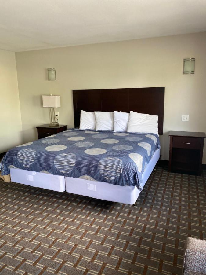 Eaton New Budget Inn المظهر الخارجي الصورة